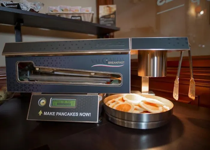 Отель Lh Andreotti