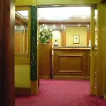 Lh Andreotti فندق 3*